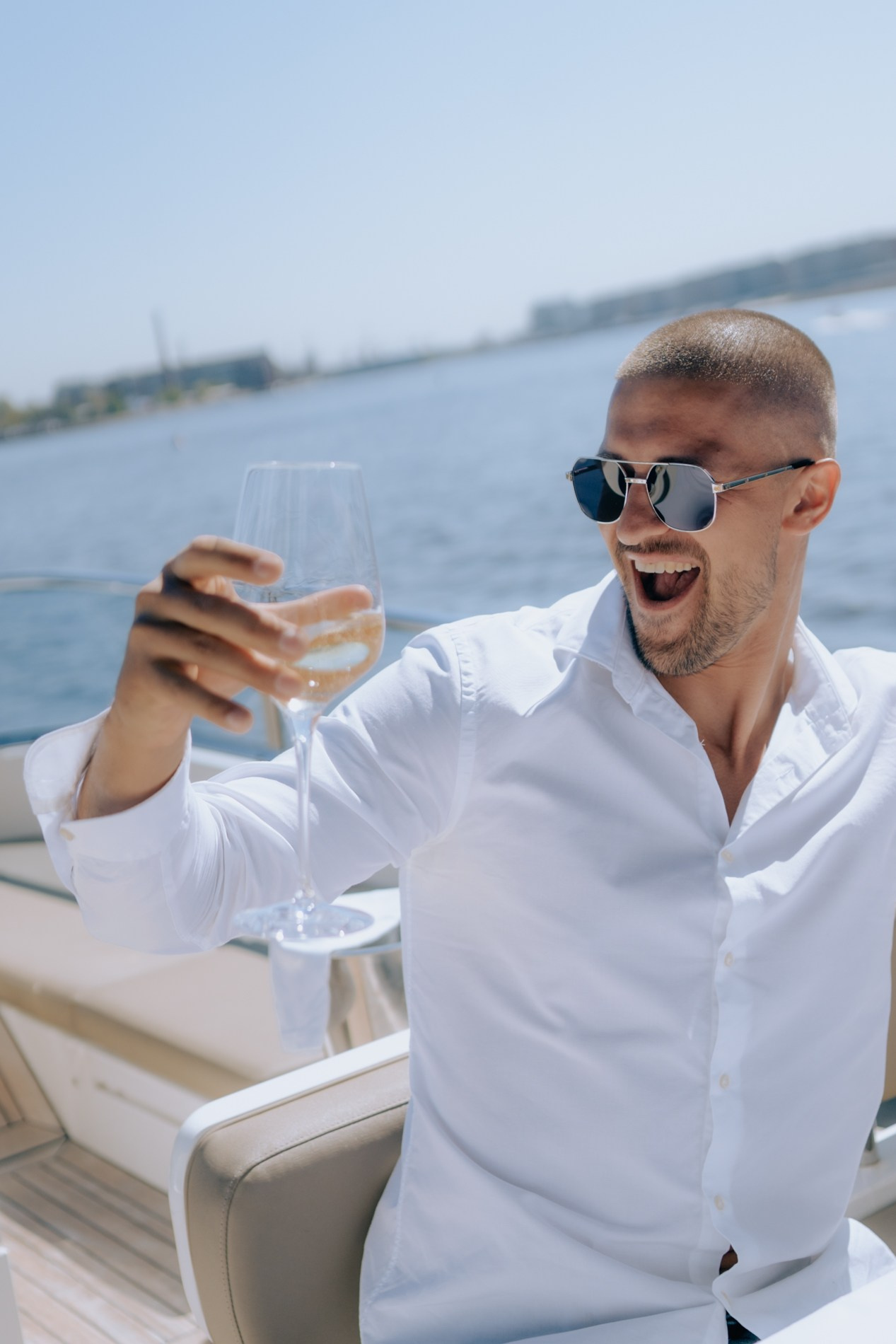 Яхта Санглара. Night2Day Санкт-Петербург