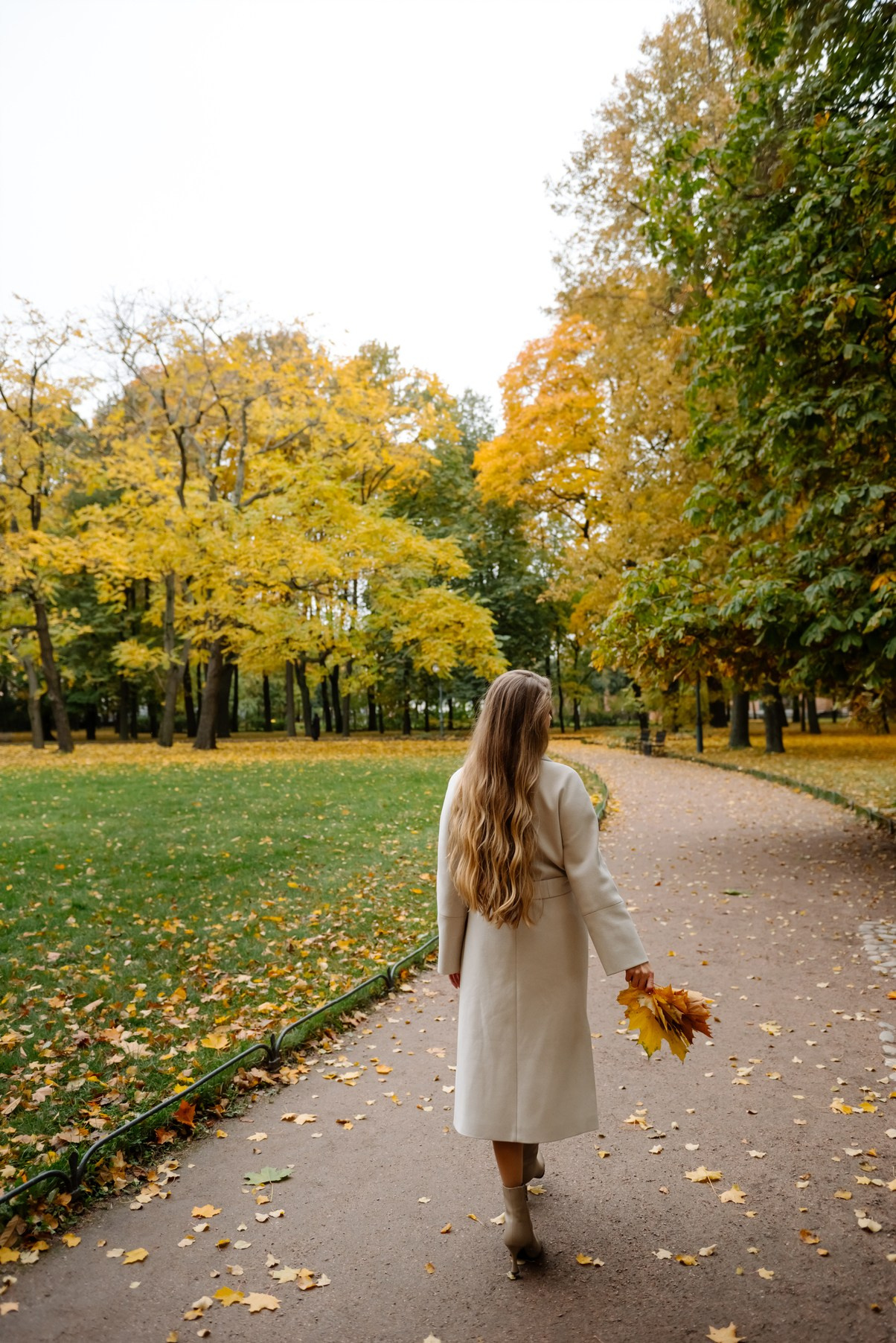 Осенняя фотосессия в Питере в Михайловском саду. Свадебный и сеейный фотограф в Санкт-Петербурге Елена Худякова