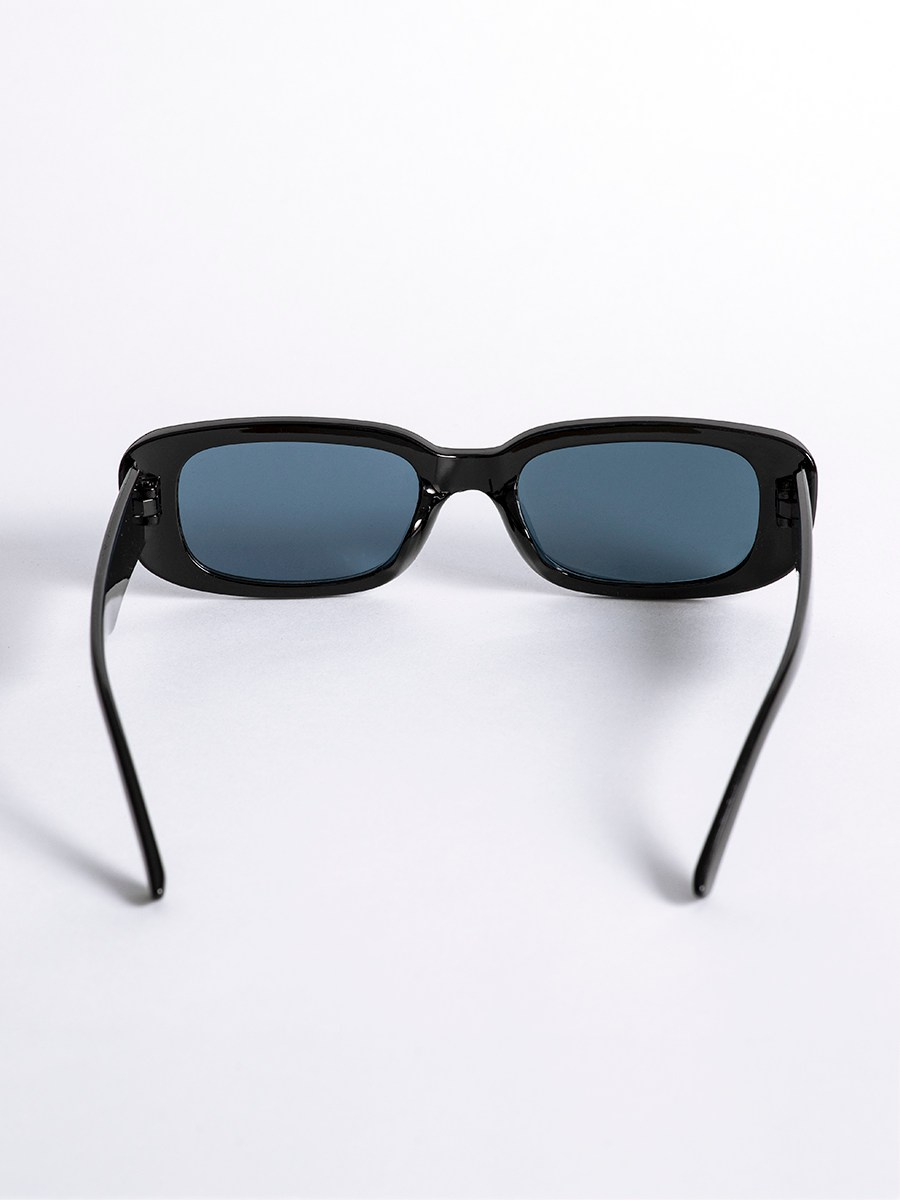 Съемка солнцезащитных очков. Фотограф в Санкт-Петербурге