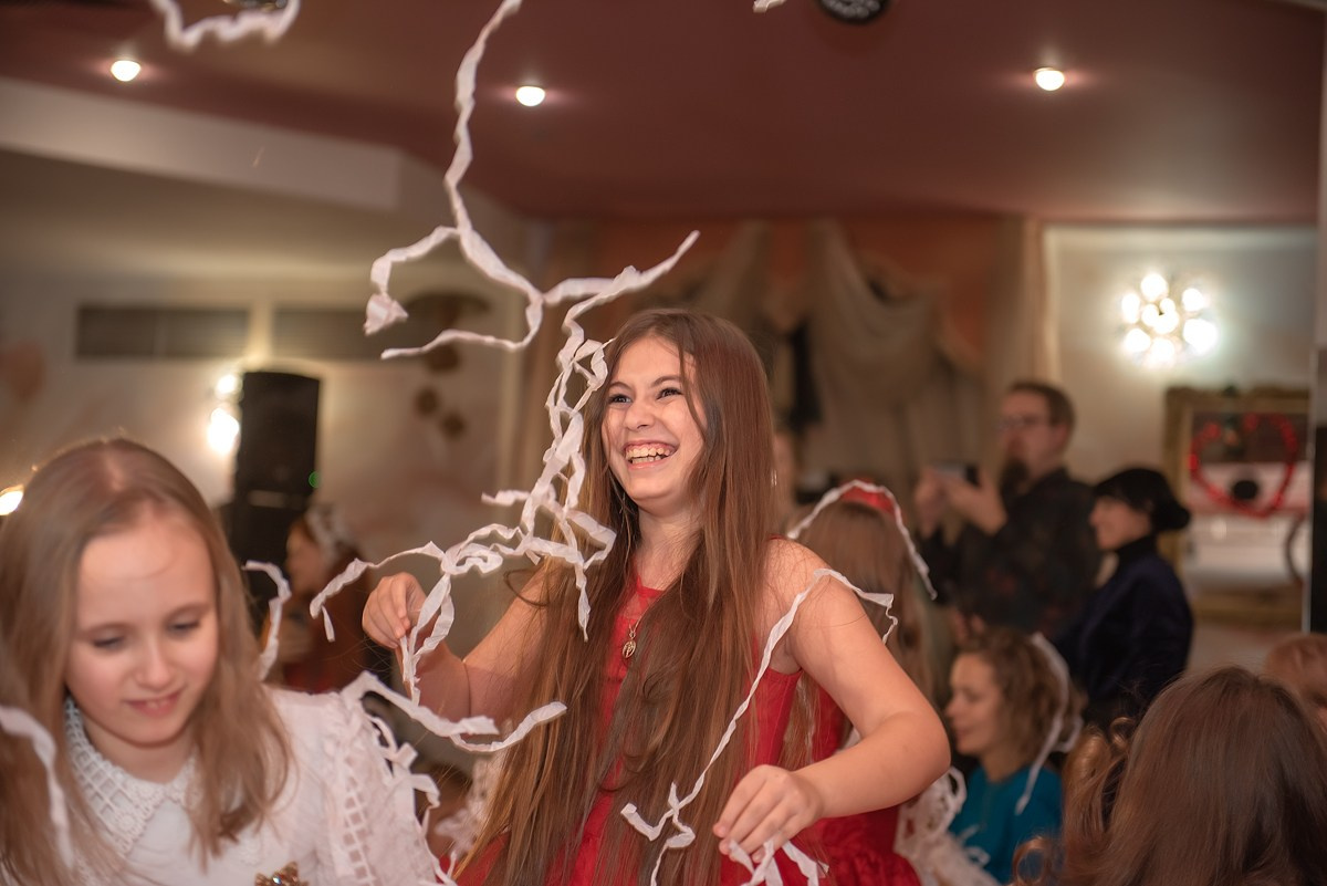 Выпускной в детской школе моделей HAPPYkids 2024. Семейный и коммерческий фотограф в Сочи Александр Бодунов