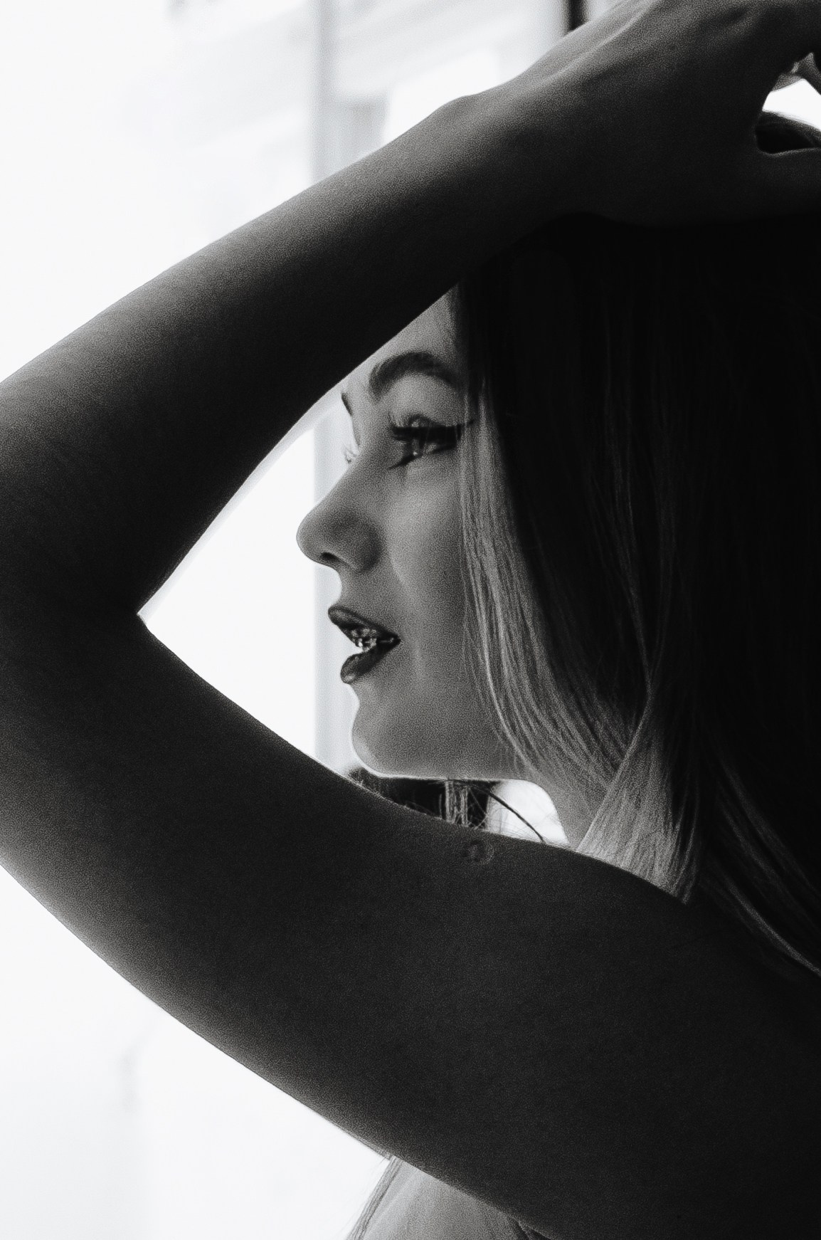 Женская фотосессия в стиле минимализм. Денисова Аля — фотограф для парных съемок и индивидуальных историй в Барнауле