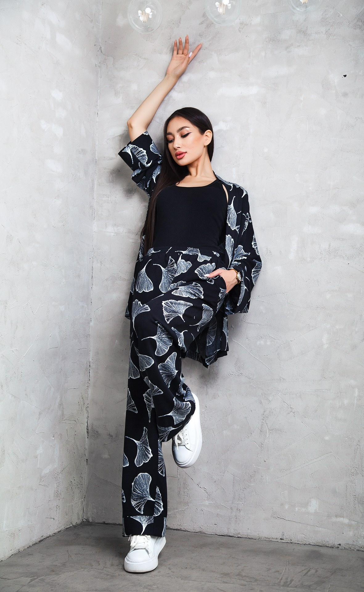 Реклама женской одежды. Натан Супервайзер по Продакшену