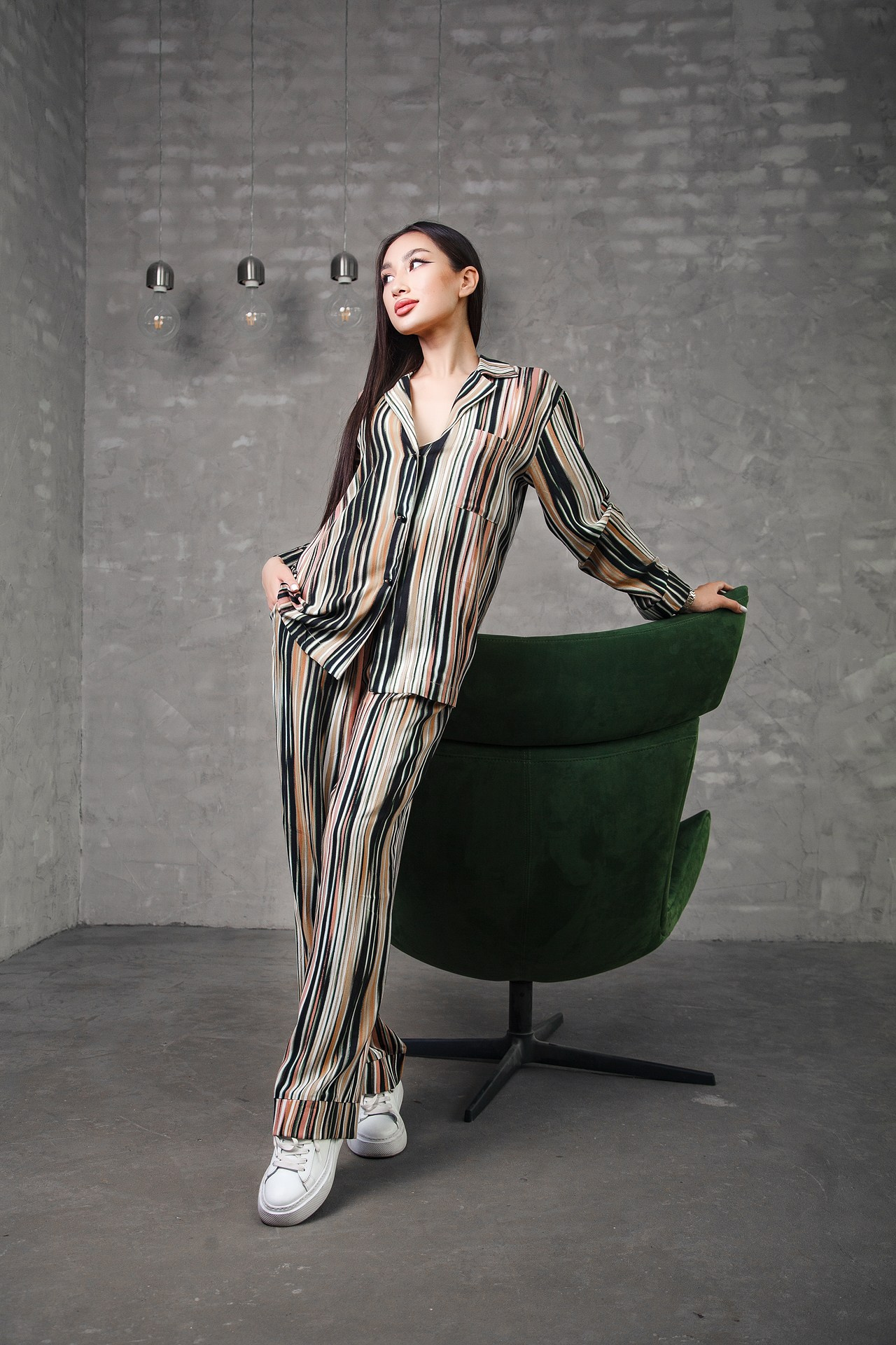 Реклама женской одежды. Натан Супервайзер по Продакшену