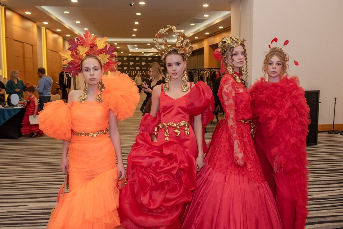 SochiFashionWeek2024 дизайнер Анохина Светлана. Семейный и коммерческий фотограф в Сочи Александр Бодунов