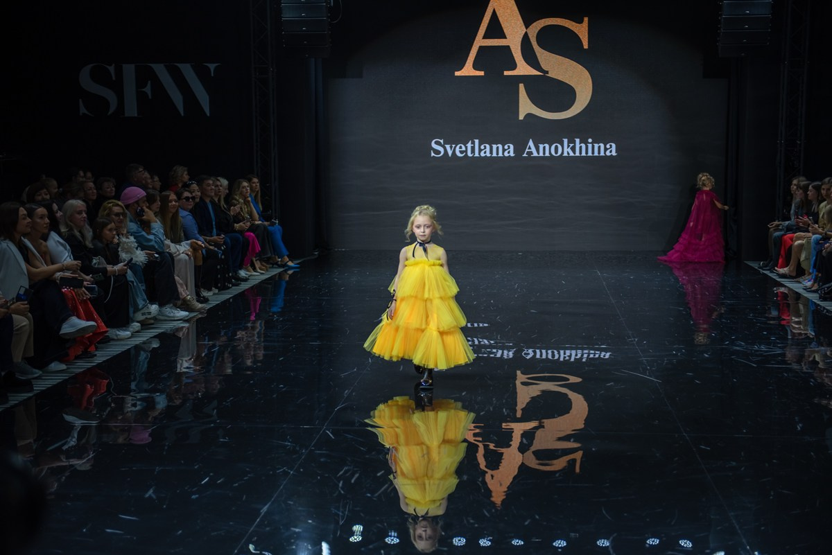 SochiFashionWeek2024 дизайнер Анохина Светлана. Семейный и коммерческий фотограф в Сочи Александр Бодунов