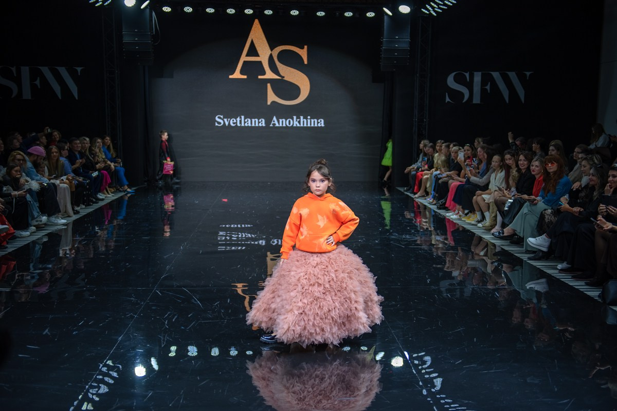 SochiFashionWeek2024 дизайнер Анохина Светлана. Семейный и коммерческий фотограф в Сочи Александр Бодунов