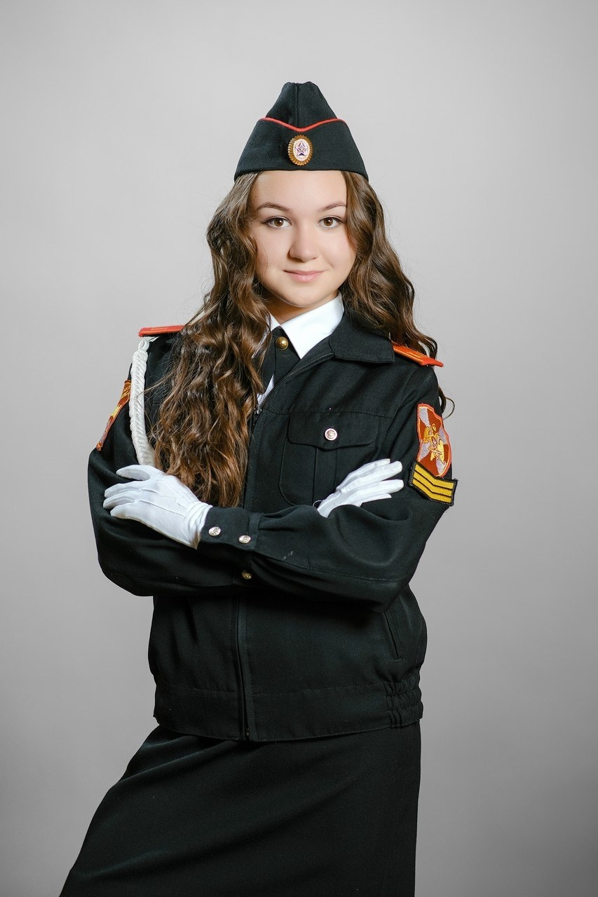 Старшие классы. Фотоальбом для школ и садиков с дополненной реальностью