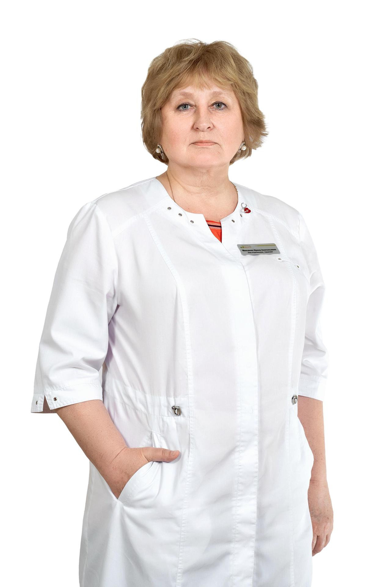 Портреты на монотонном фоне