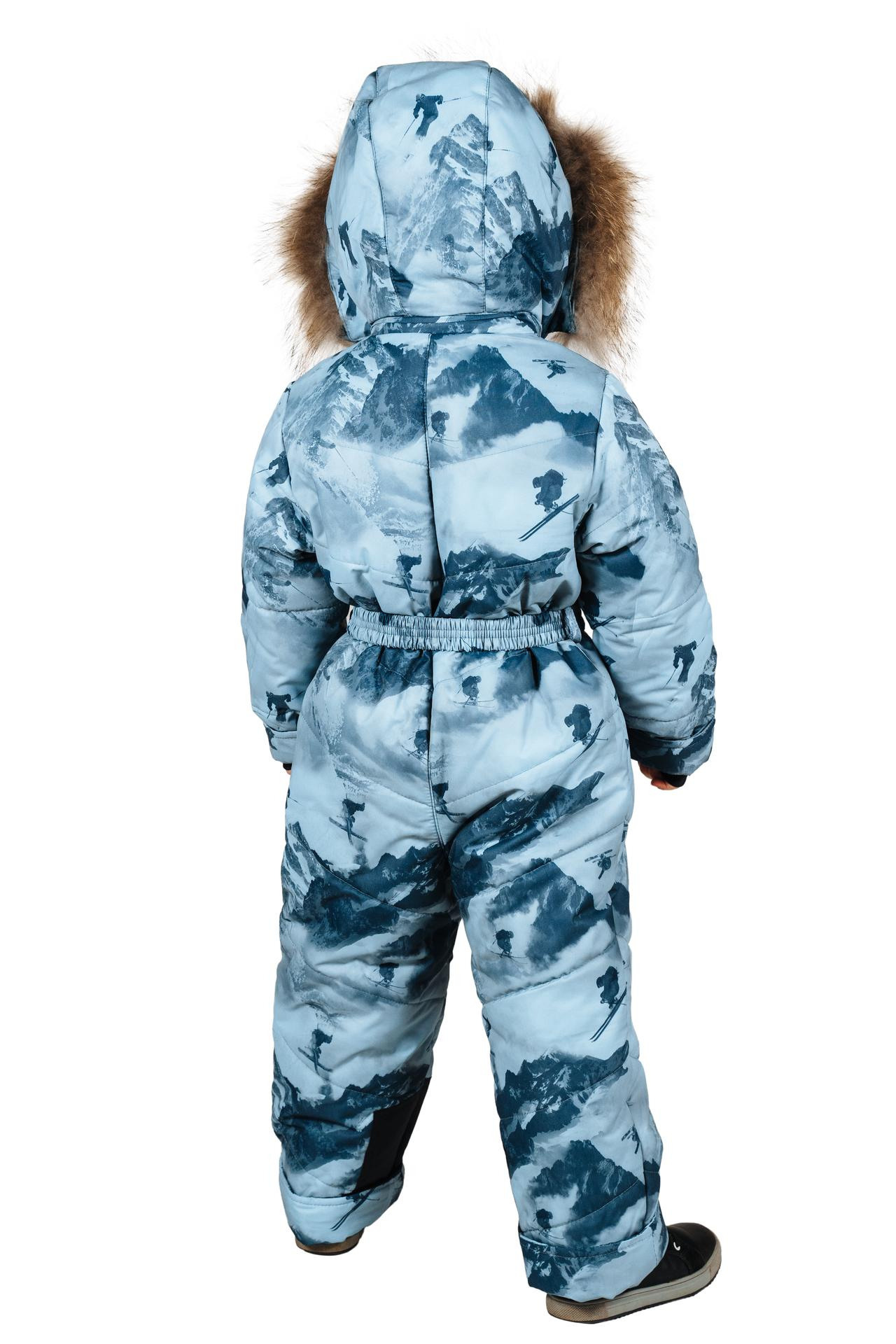 Костюмы белый фон и в интерьере