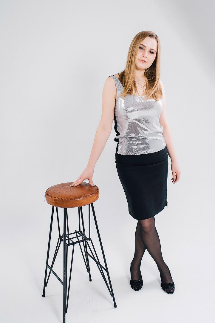 Портреты на монотонном фоне