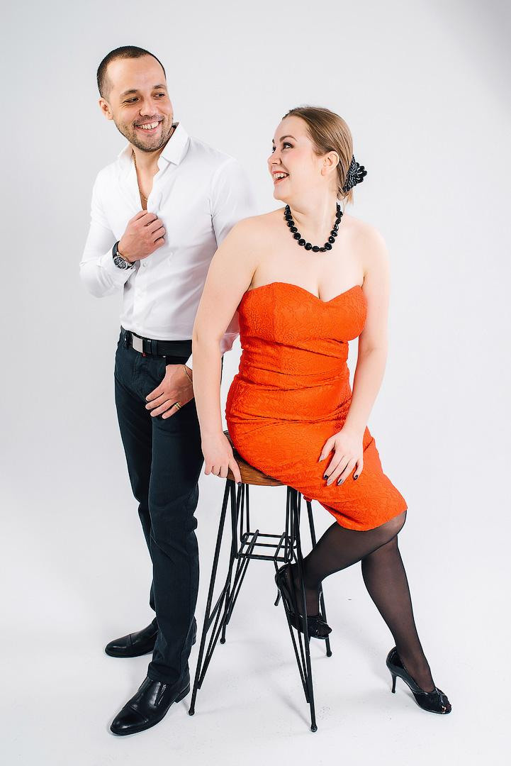 Портреты на монотонном фоне