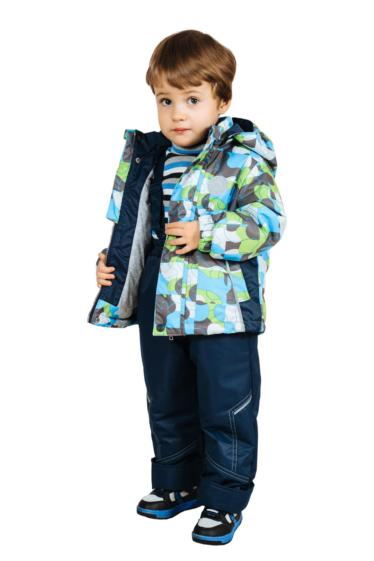 Костюмы белый фон и в интерьере