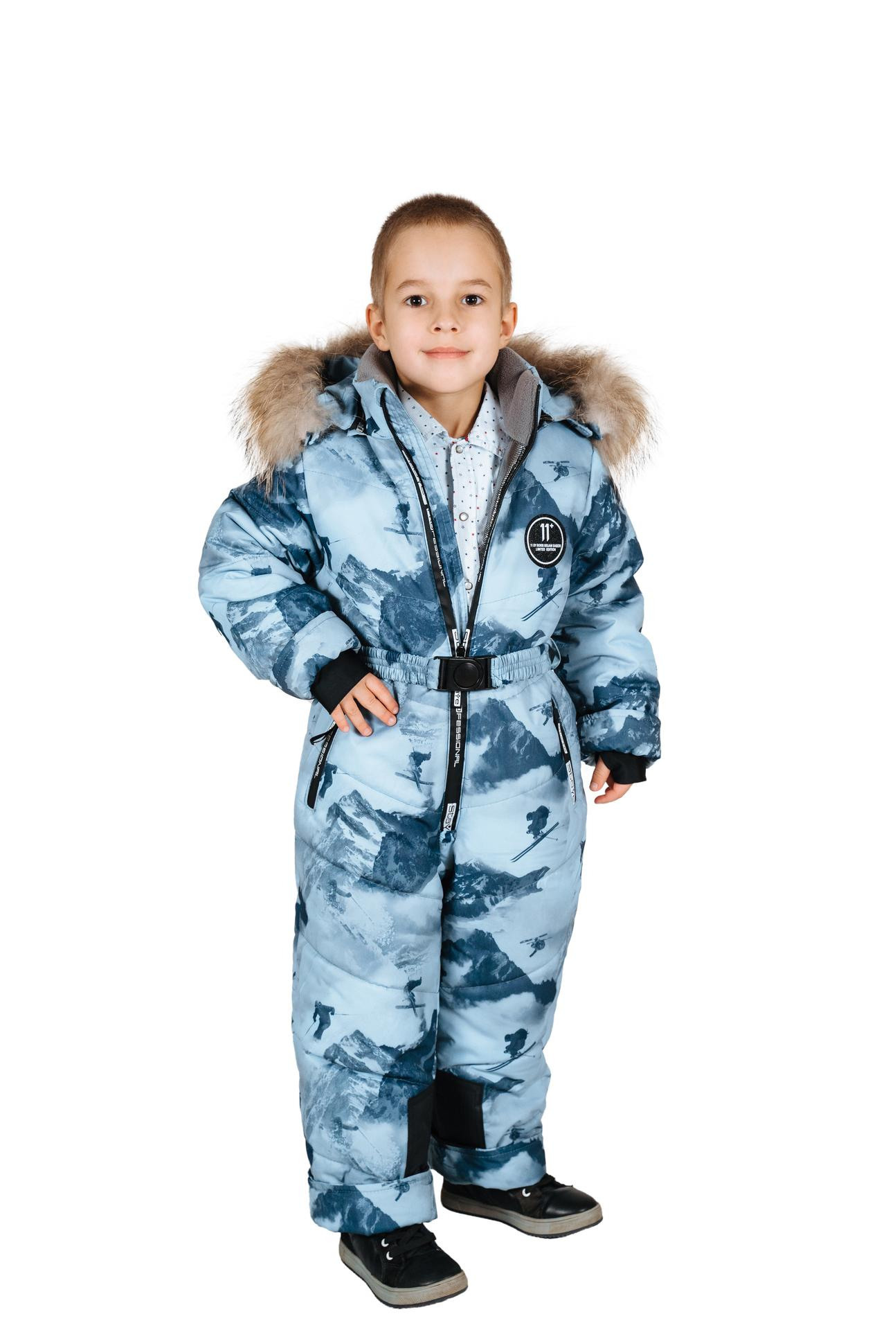 Костюмы белый фон и в интерьере