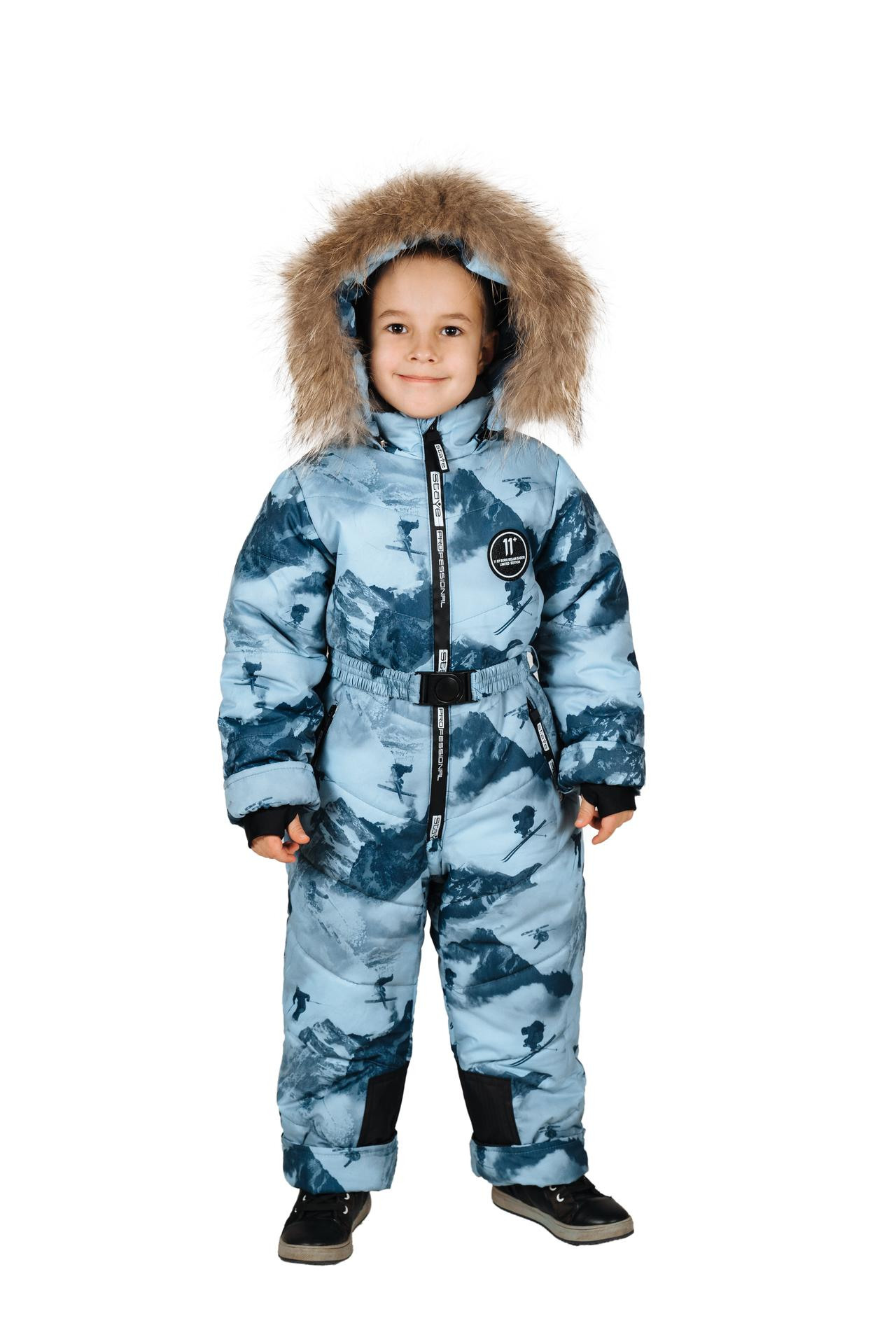 Костюмы белый фон и в интерьере