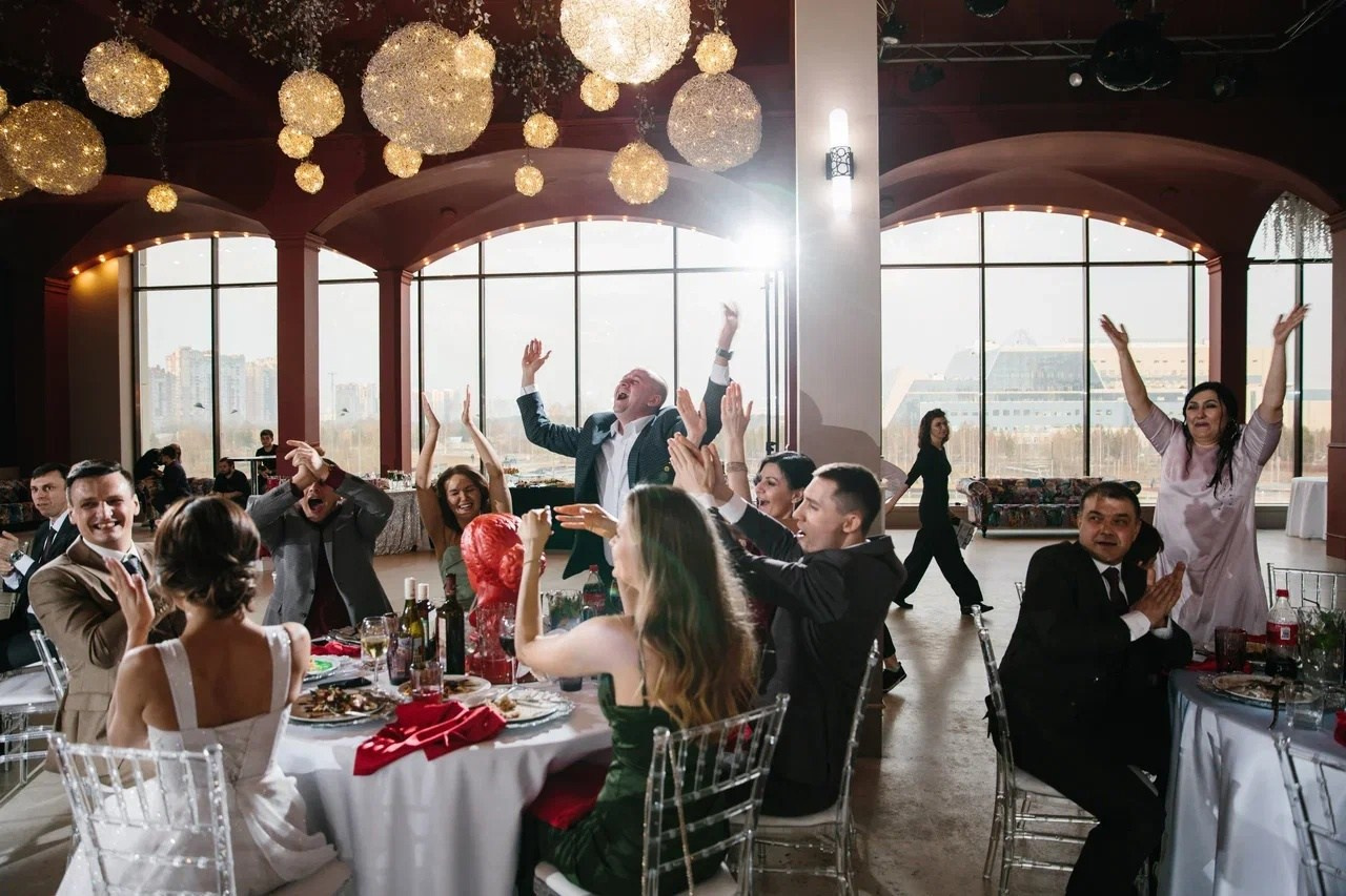 Tolya & Nastya. Шумега Василий — амбассадор вайбовых вечеринок