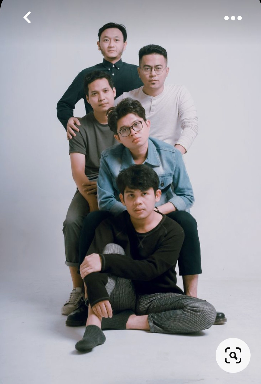 По трое-пятеро