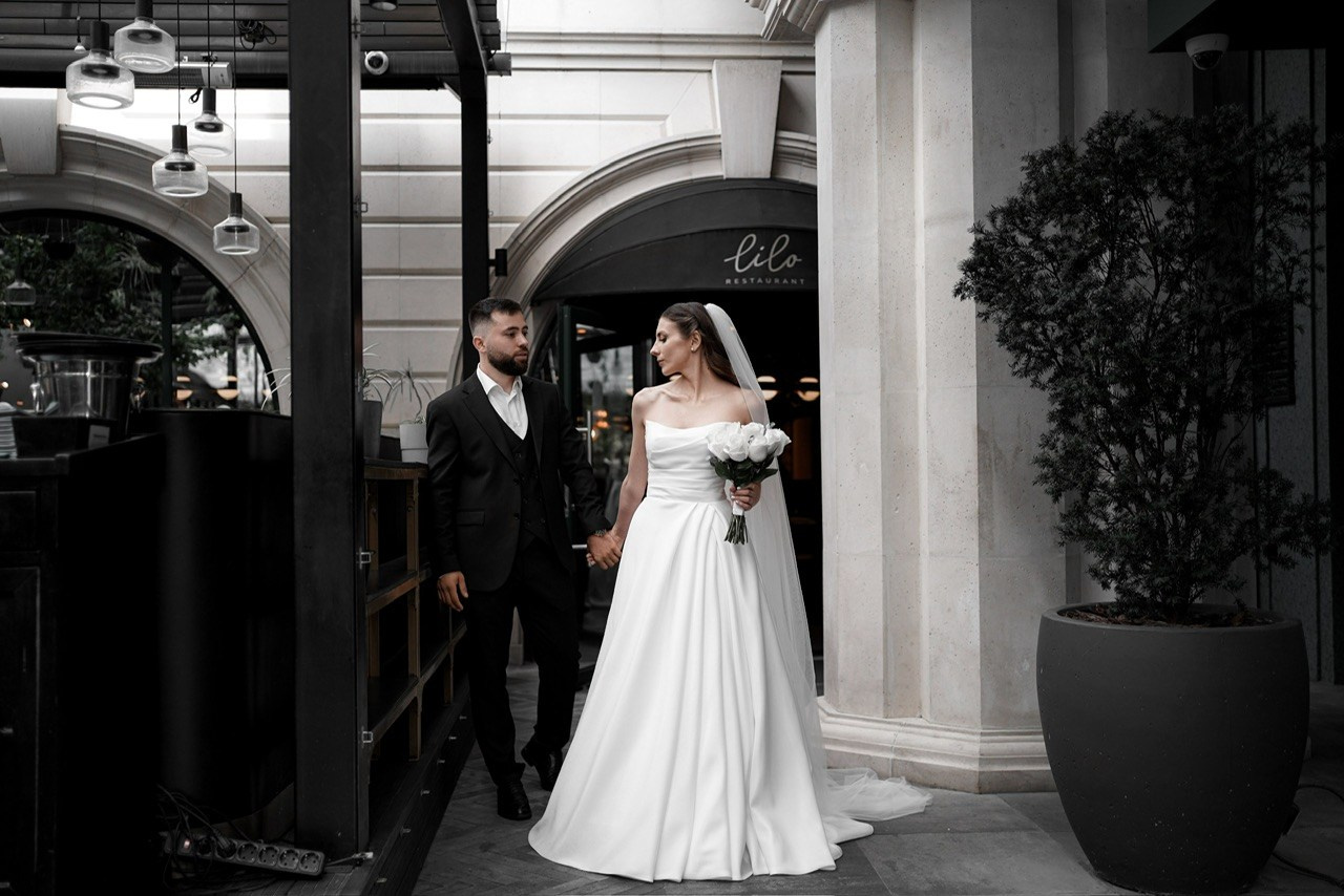 Свадебная фотосессия в отеле Арка. Фотограф Ростов-на-Дону Алёна Чёботова. Свадебный фотограф в Ростове-на-Дону. Таинство Крещения и Венчания, семейные фотосессии. Алёна Чёботова