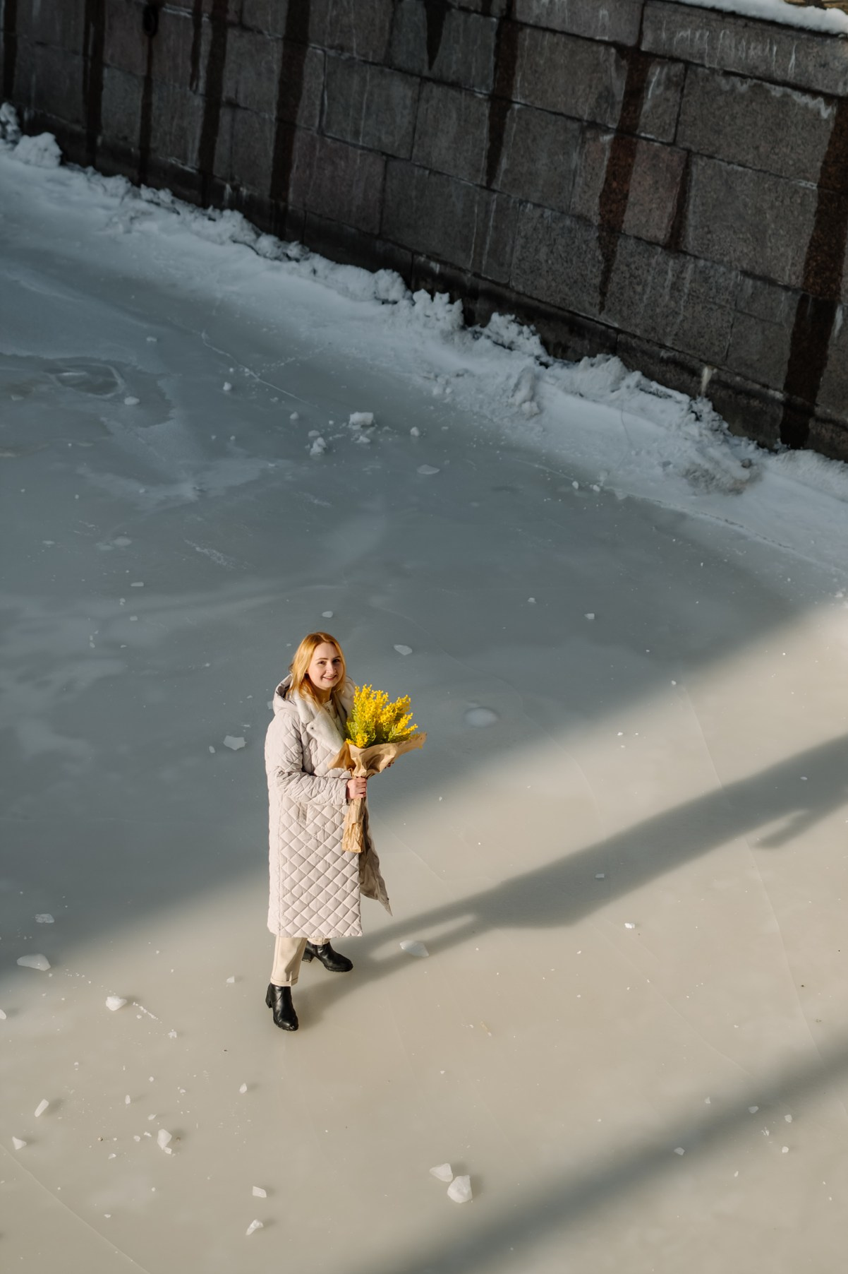Прогулка с цветами по улицам и каналам. Свадебный и семейный фотограф в Санкт-Петербурге Елена Худякова