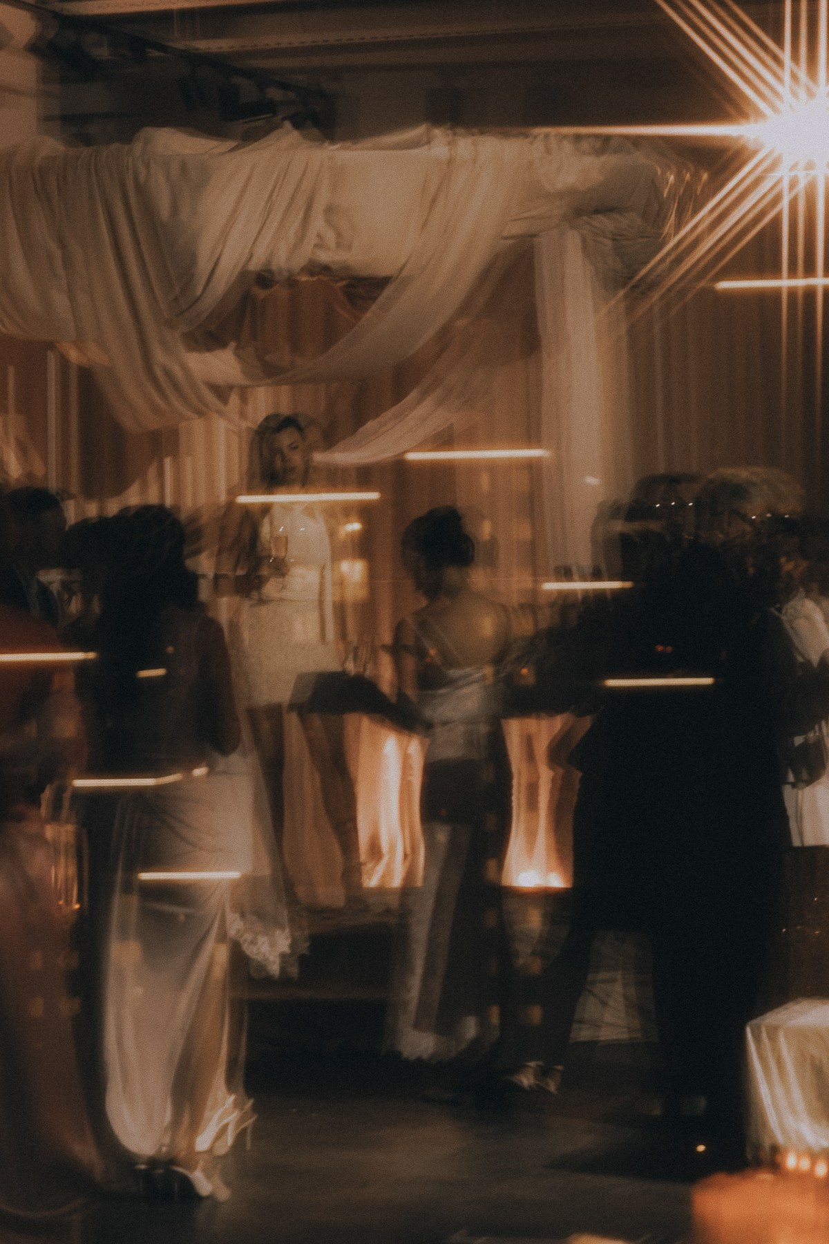 Фотограф на свадебную вечеринку Москва. VERSLIBRE | Свадебный и репортажный фотограф в Санкт-Петербурге, Москве, и Поволжье