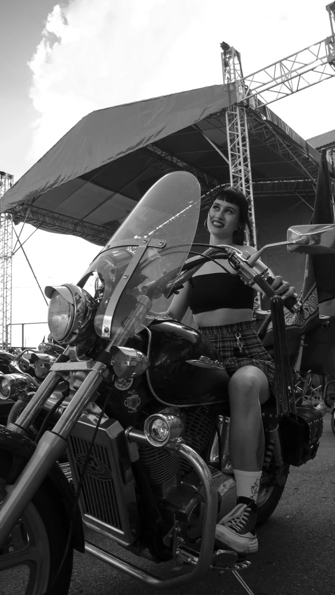 Кристина на байке. Портретный фотограф в Краснодаре Юлия Кудряшова