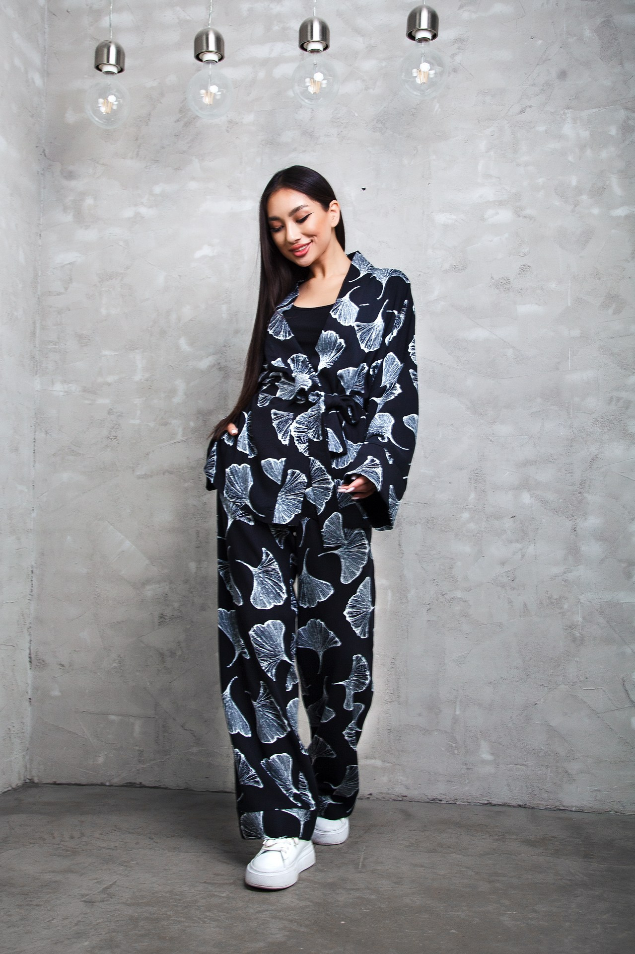 Реклама женской одежды. Натан Супервайзер по Продакшену