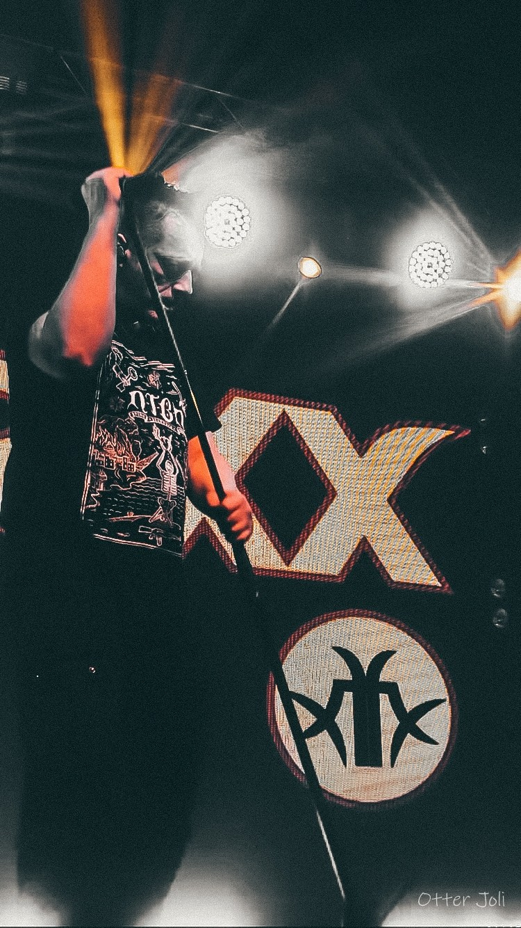 Screens. Концертный репортёр Валерия Сафина