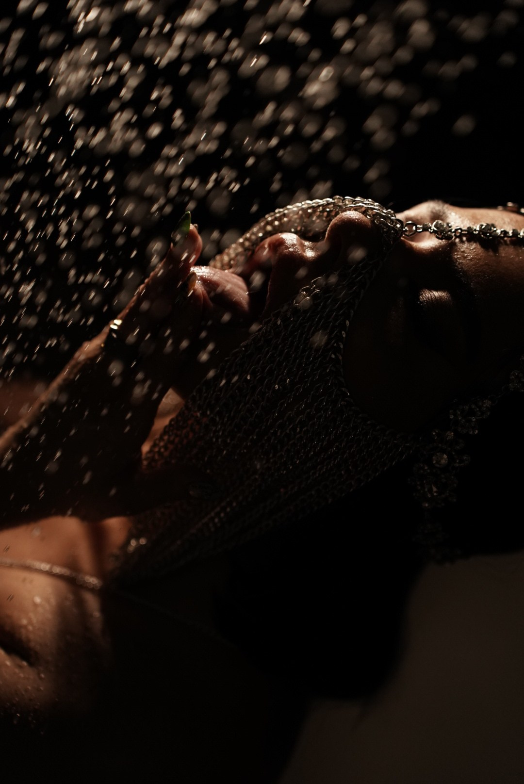 В интерьере