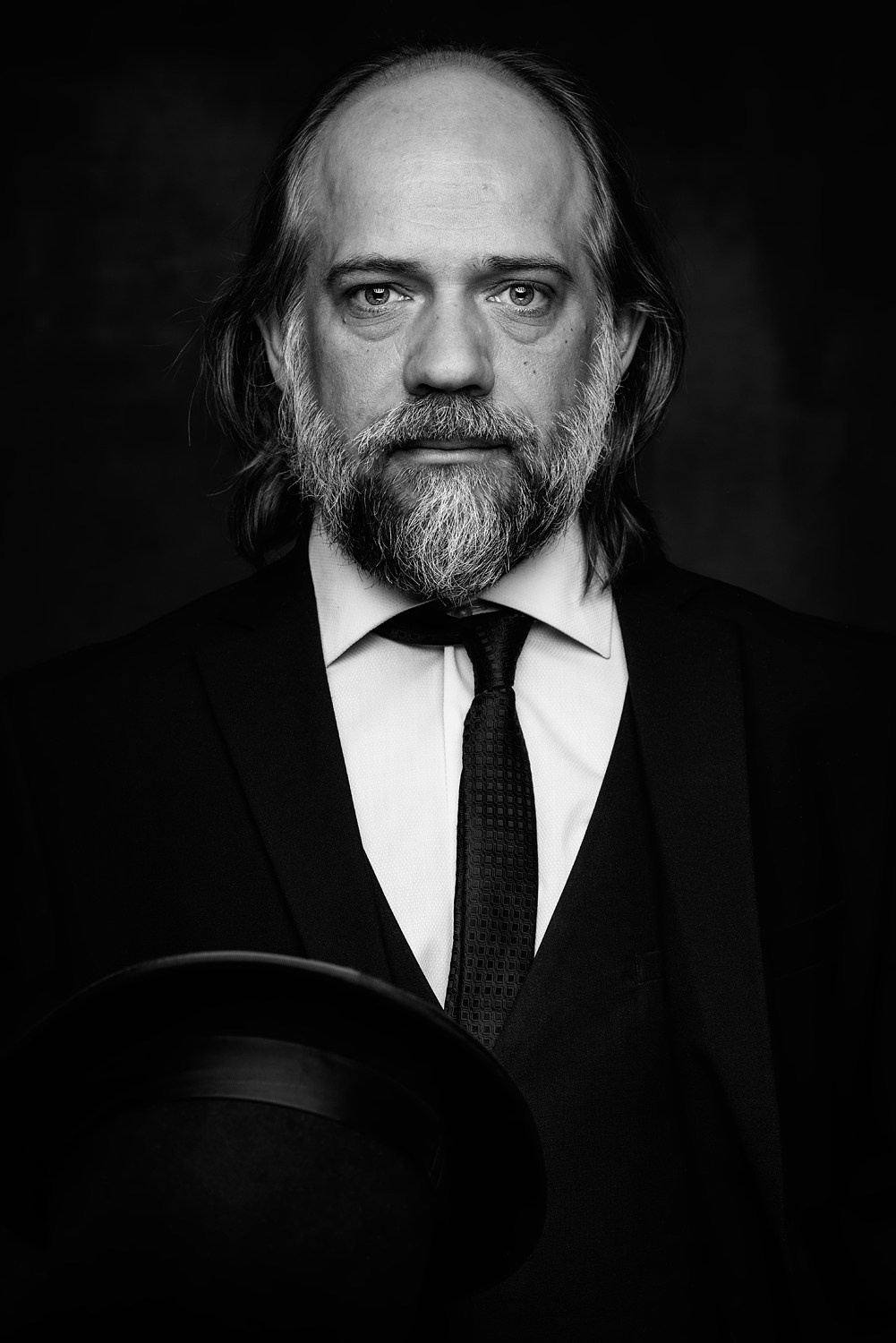 U-ray: Художественный чёрно-белый портрет. U-ray