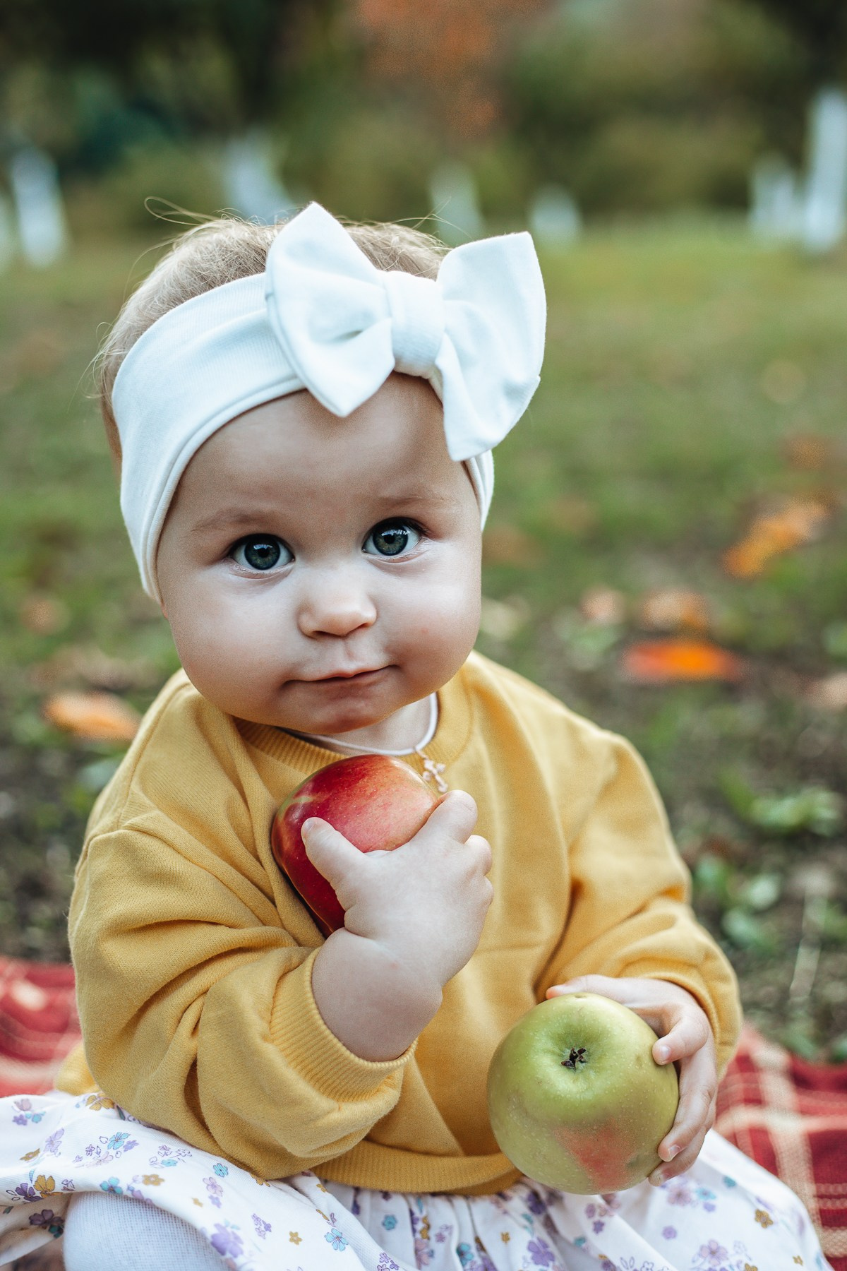 Иван, Ольга и Мира — в персиковом саду. Семейный фотограф Новороссийск, Анапа, Геленджик — Юлия Давыдова