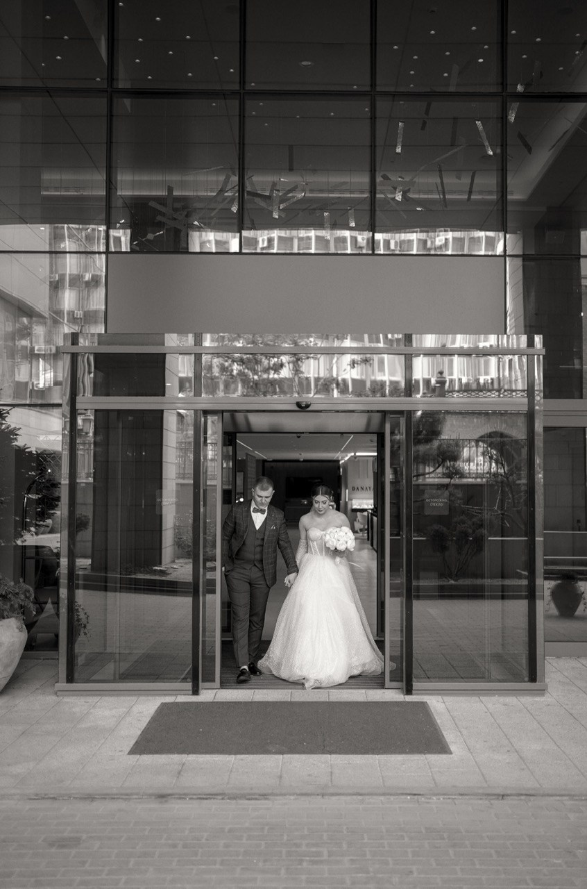 Свадебная фотосессия в отеле Хаятт. Фотограф Ростов-на-Дону Алёна Чёботова. Свадебный фотограф в Ростове-на-Дону. Таинство Крещения и Венчания, семейные фотосессии. Алёна Чёботова