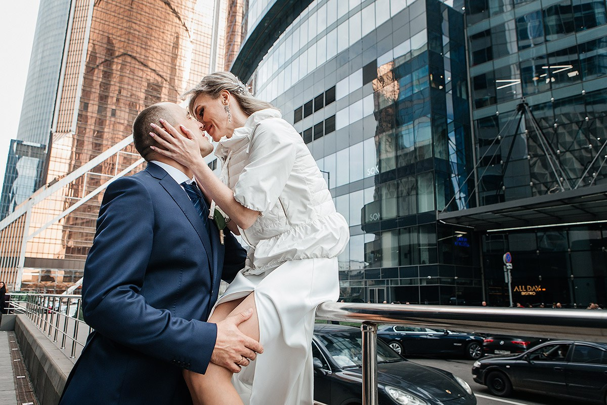 Регистрация и прогулка в Сити. Фотограф Анна Анисимова. Свадьбы, портреты, творческий репортаж