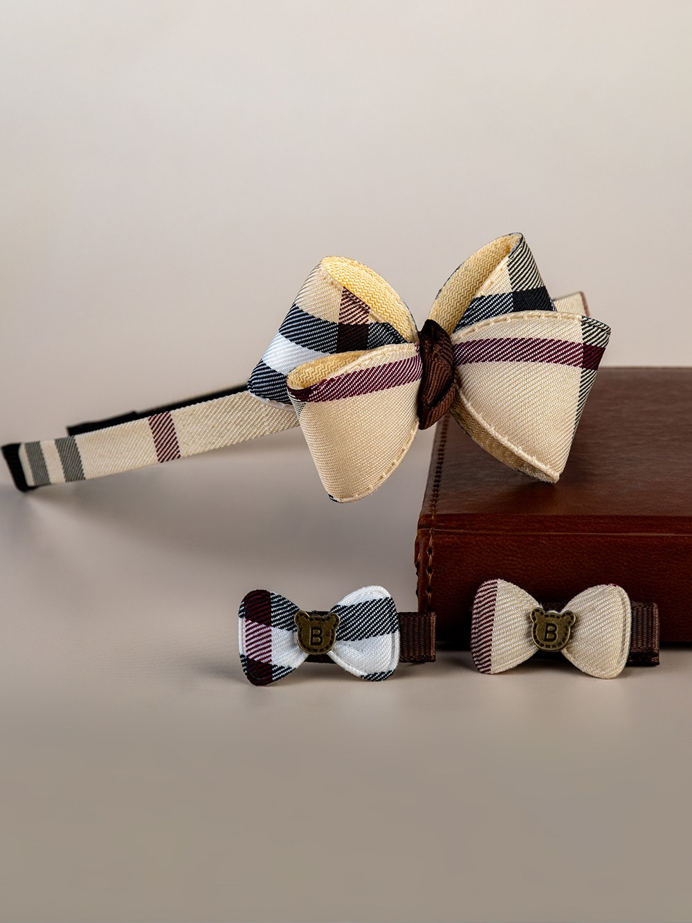 Украшение для головы. Предметный, рекламный, ювелирный фотограф в Москве