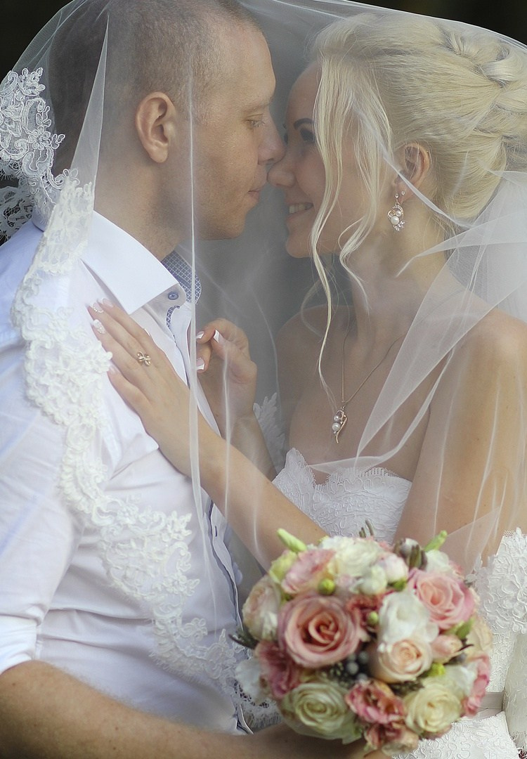 Свадебная фотосессия на природе в Самаре. Свадебный фотограф в Самаре | в Сочи