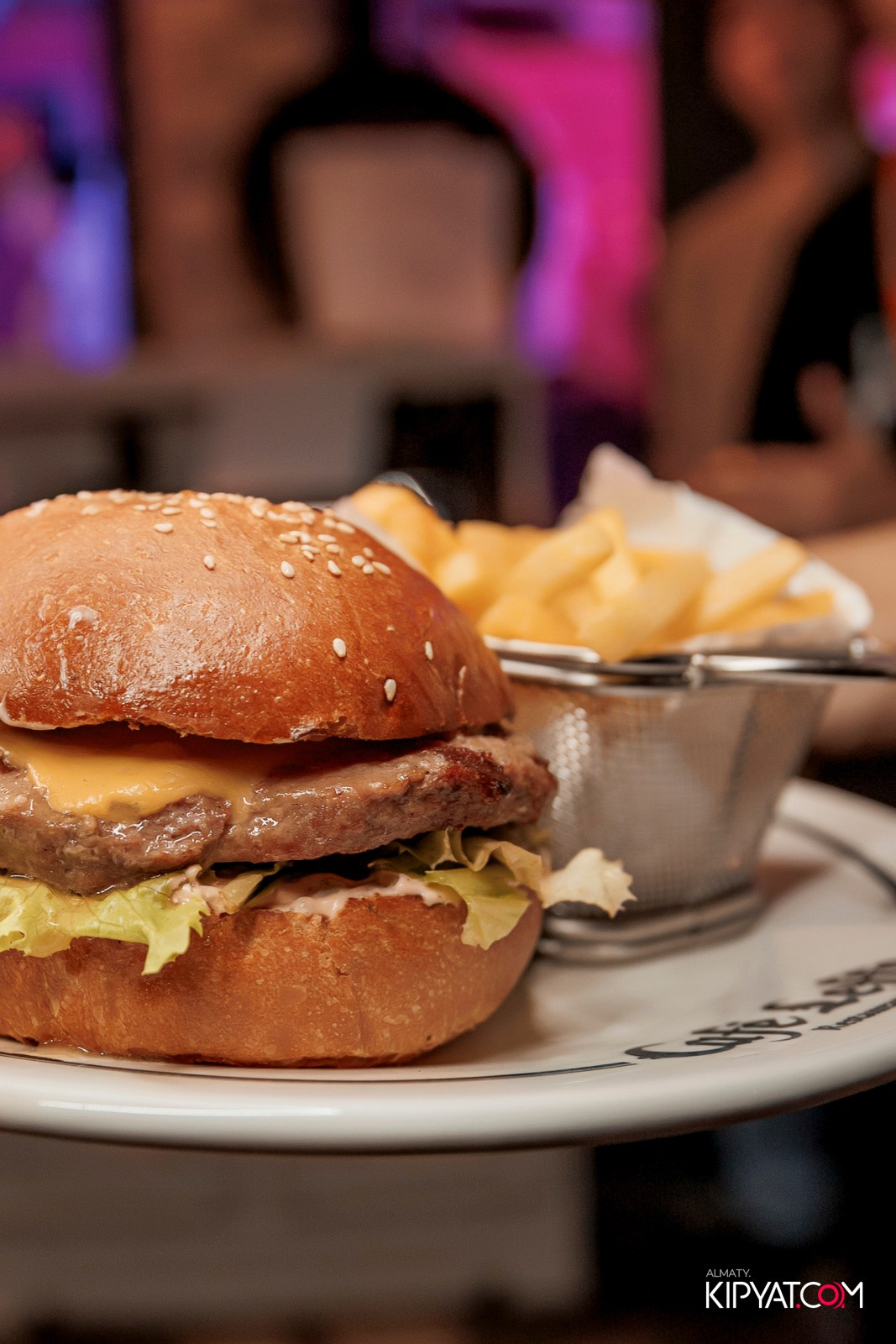 ОФИЦИАЛЬНОЕ ОТКРЫТИЕ CAFE LEFFE. КИПЯТКОМ АЛМАТЫ!