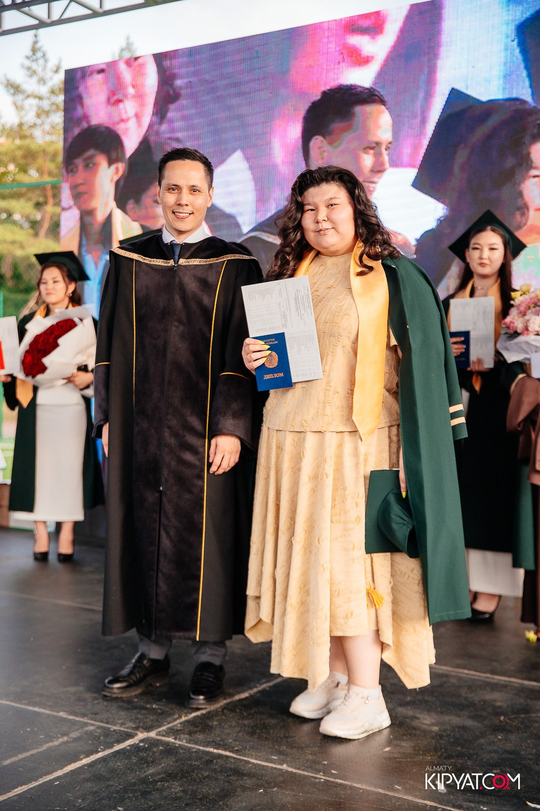 ВРУЧЕНИЕ ДИПЛОМОВ — НАРХОЗ КОЛЛЕДЖ. Part 3. КИПЯТКОМ АЛМАТЫ!