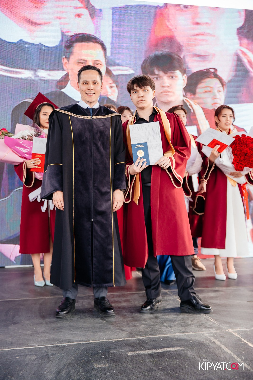 ВРУЧЕНИЕ ДИПЛОМОВ — НАРХОЗ КОЛЛЕДЖ. Part 4. КИПЯТКОМ АЛМАТЫ!