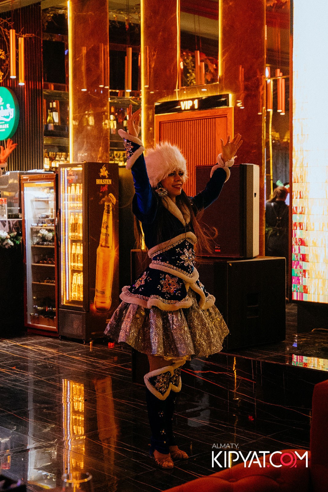 БАР ПАНАЕХАЛИ НА ДОСТЫК. КИПЯТКОМ АЛМАТЫ!