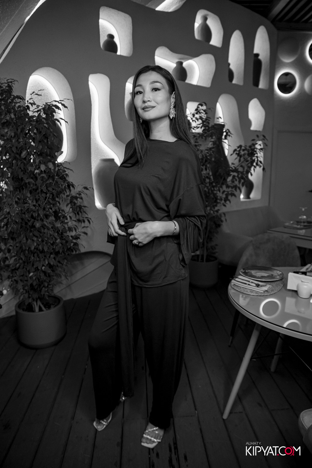 MOOD BAR & TERRACE. КИПЯТКОМ АЛМАТЫ!