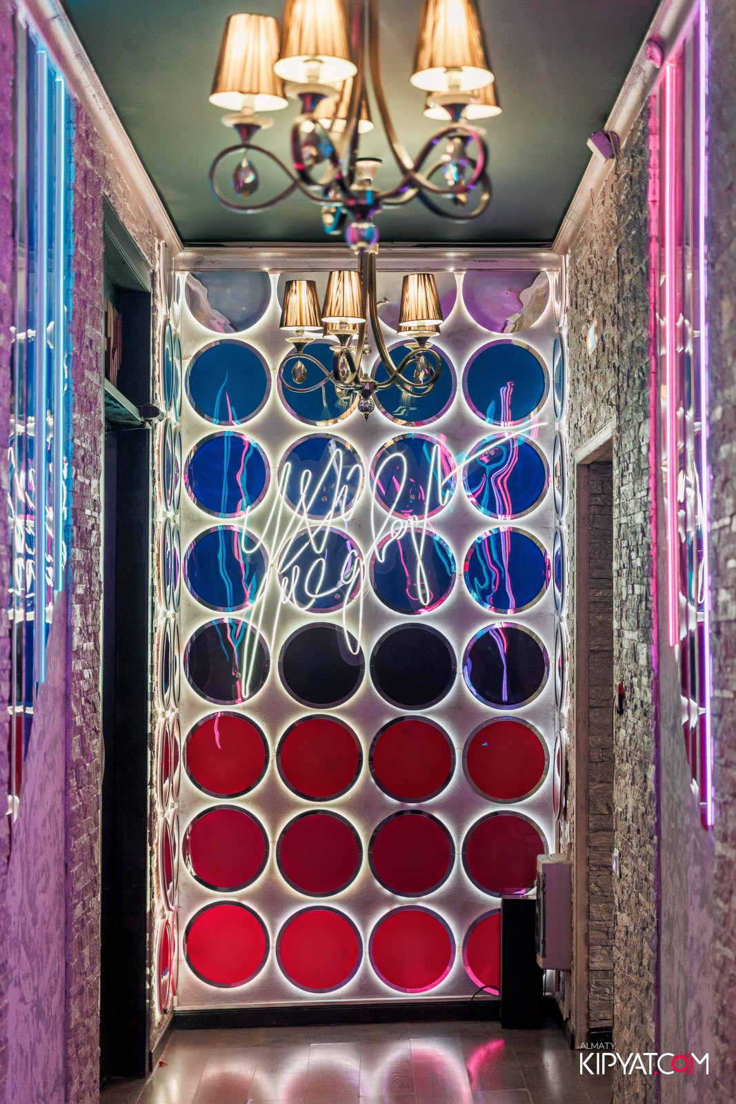 УХО И МЕДВЕДЬ НА ГАГАРИНА. КИПЯТКОМ АЛМАТЫ!