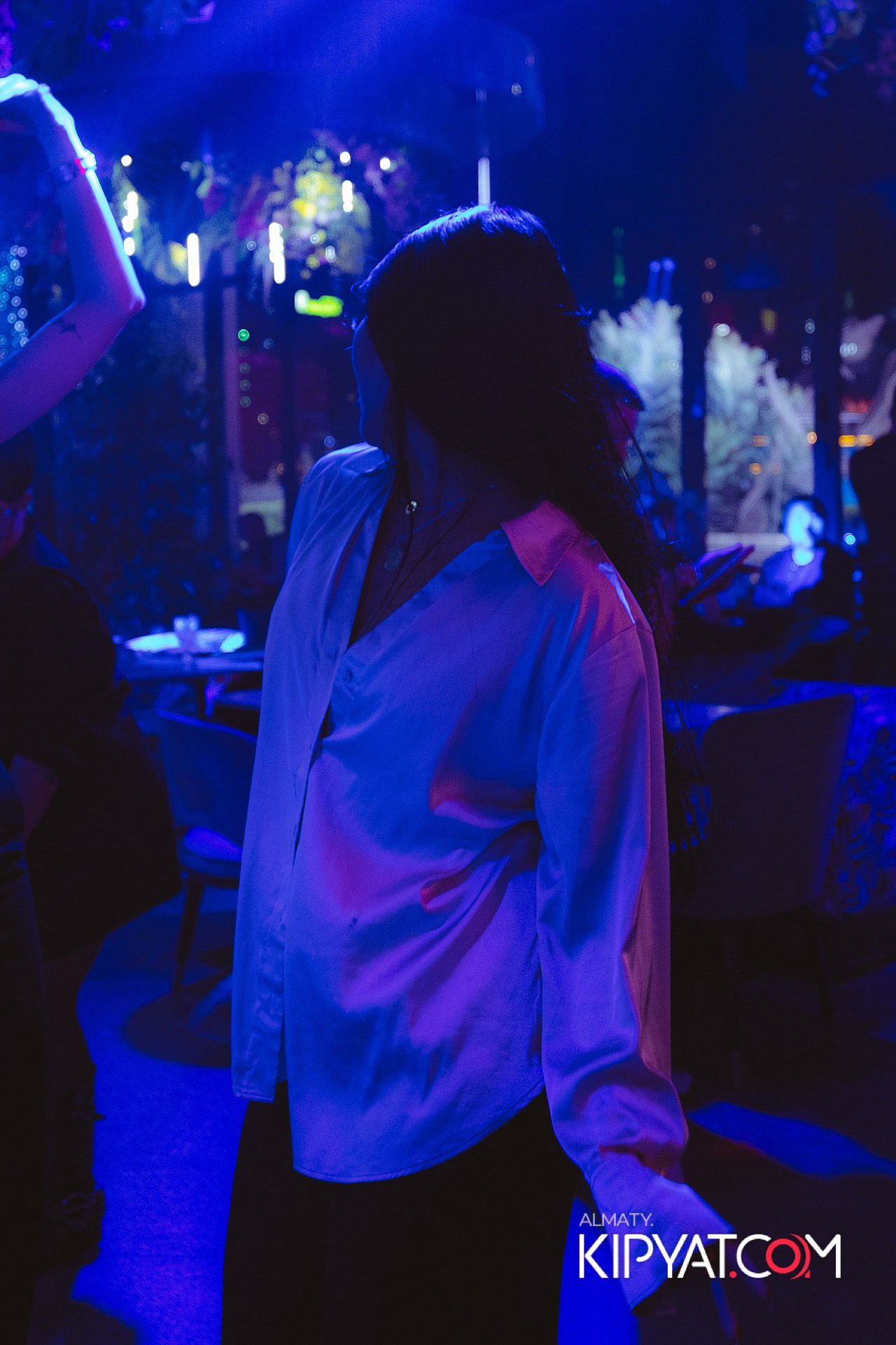 FRIENDS BAR & TERRACE. КИПЯТКОМ АЛМАТЫ!