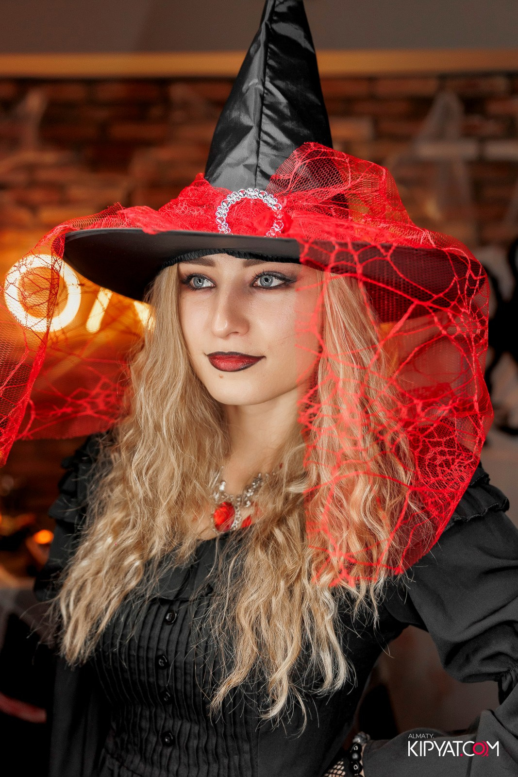 HALLOWEEN PARTY — OLOVO BAR НА ДОСТЫК. КИПЯТКОМ АЛМАТЫ!