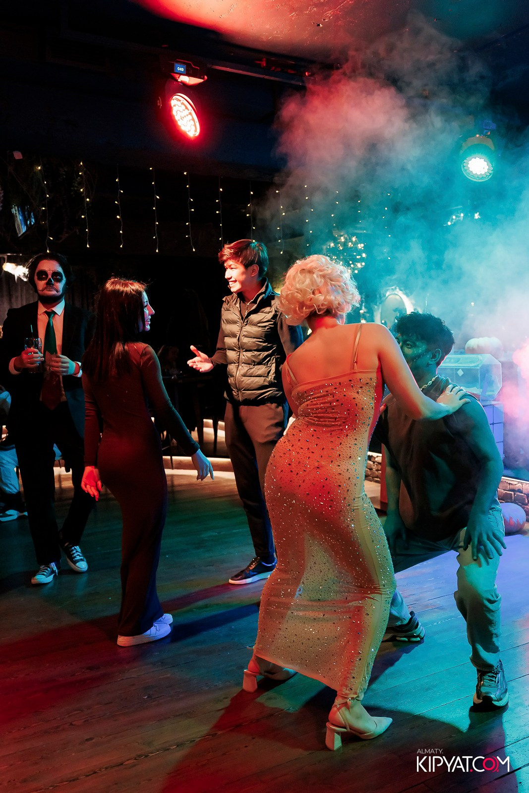 MUNCHEN PUB NA PANFILOVA. КИПЯТКОМ АЛМАТЫ!