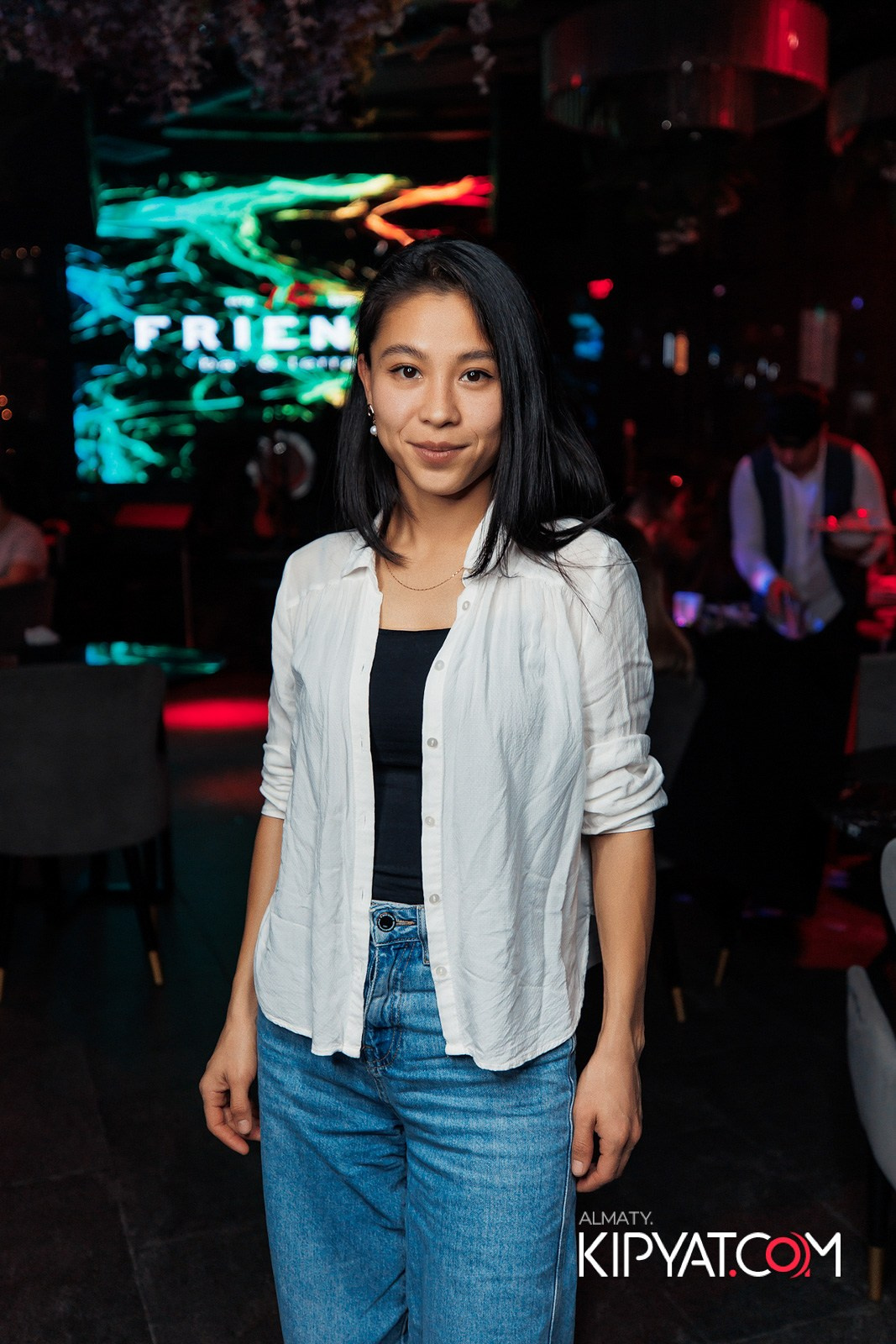 FRIENDS BAR & TERRACE. КИПЯТКОМ АЛМАТЫ!