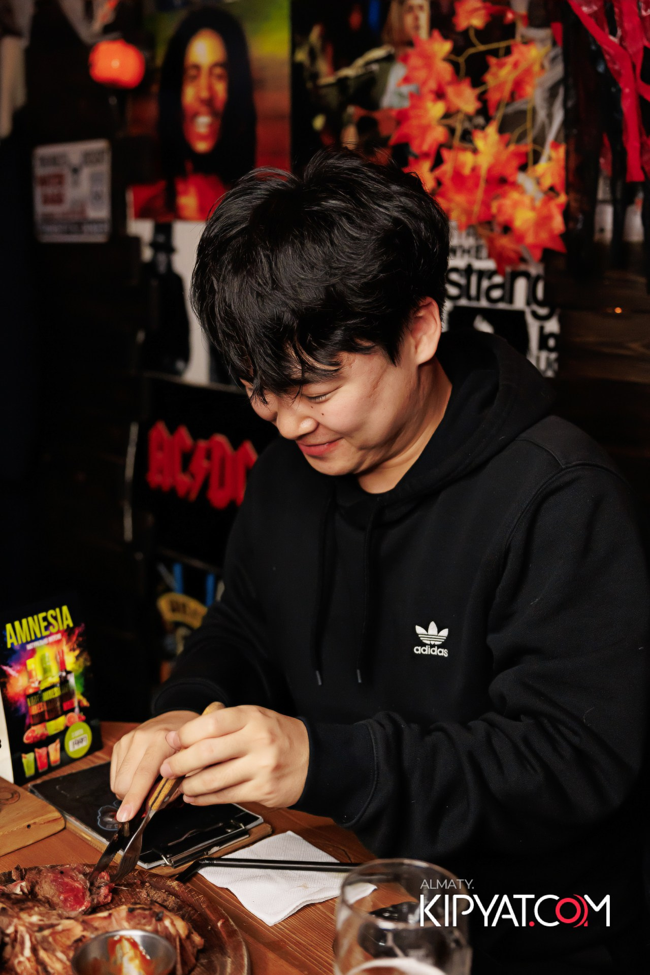 VICTORY PUB. КИПЯТКОМ АЛМАТЫ!