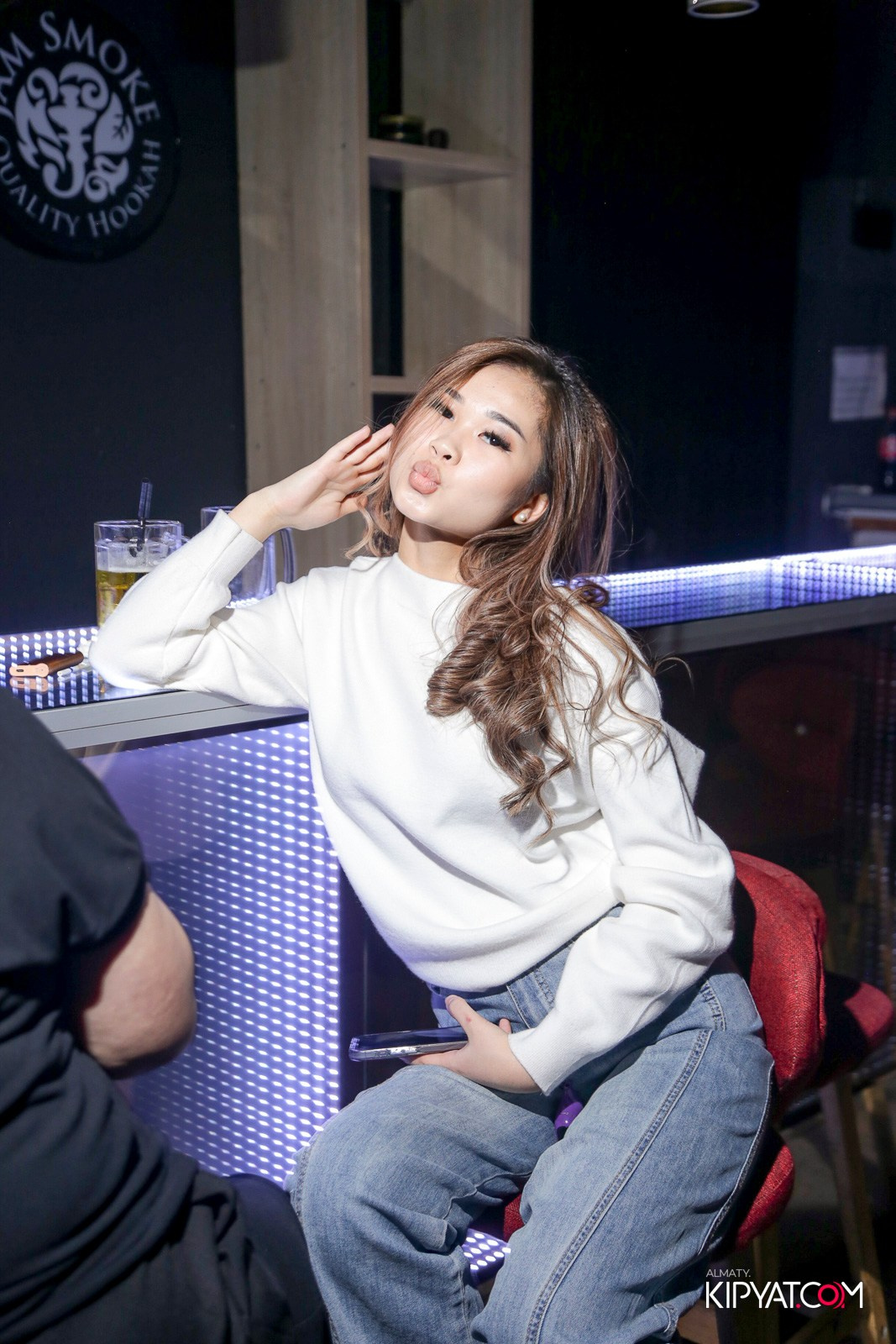 ARAGOSTA ДИСКО-БАР. КИПЯТКОМ АЛМАТЫ!