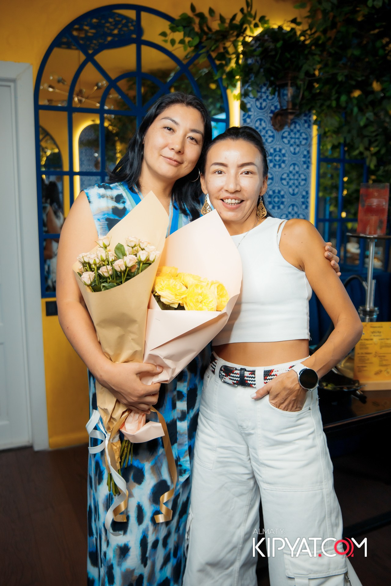 Ухо и Медведь на Гагарина. КИПЯТКОМ АЛМАТЫ!