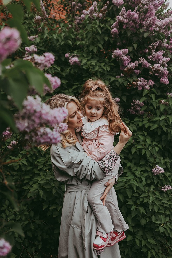 Мама и дочка в сирени!). Катя Сидор — фотограф в Москве