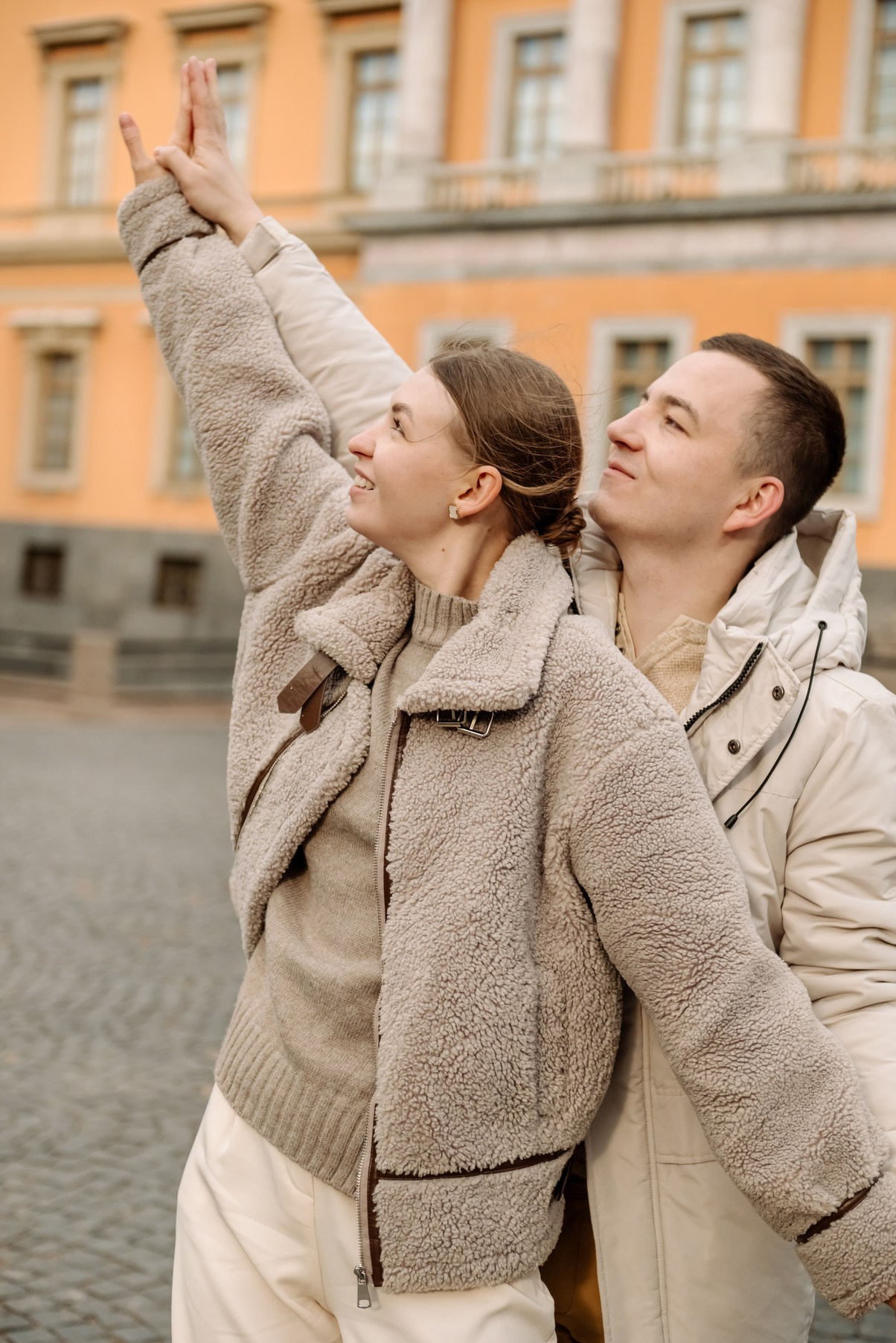 Осенняя фотосессия с парнем в Питере в центре города. Свадебный и сеейный фотограф в Санкт-Петербурге Елена Худякова