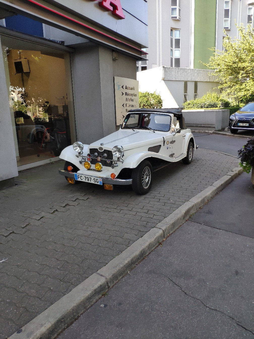 Париж