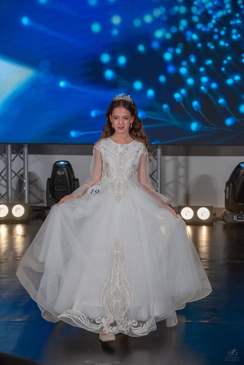 GrandFashionShow2024. Семейный и коммерческий фотограф в Сочи Александр Бодунов